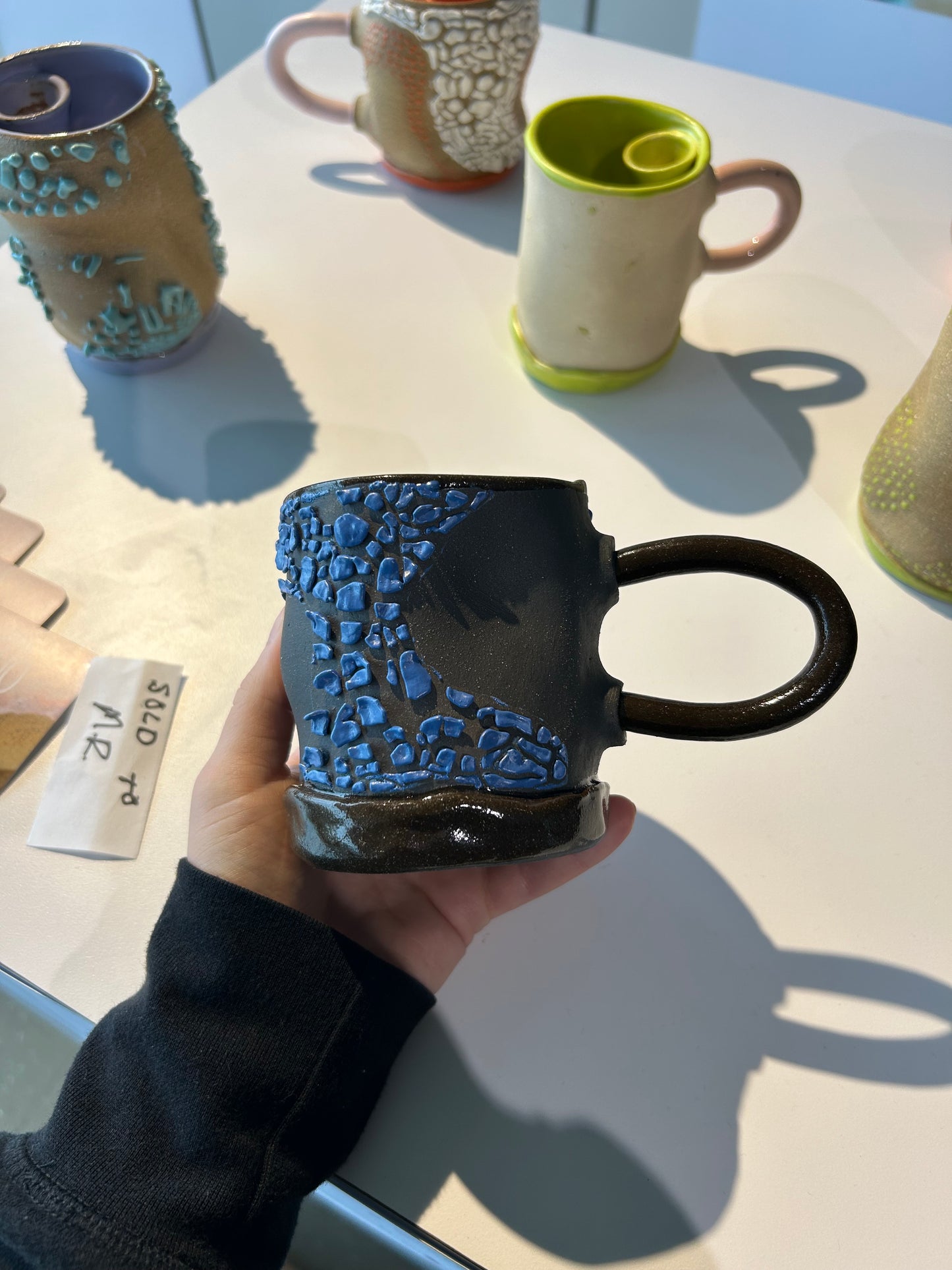 crawl honeycomb mug