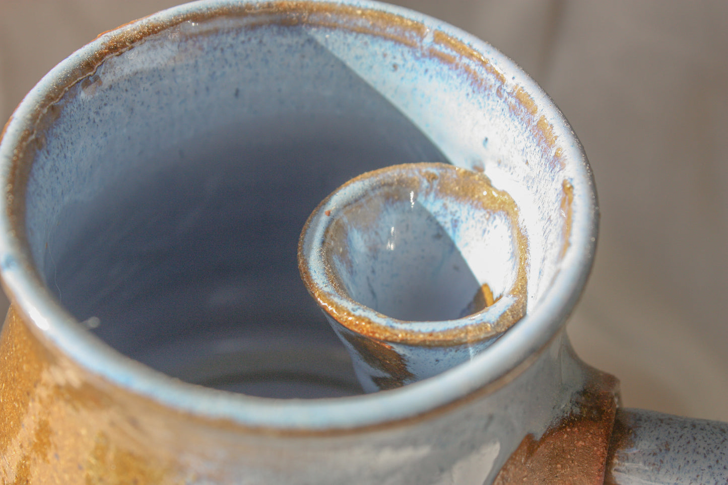 mist honeycomb mug